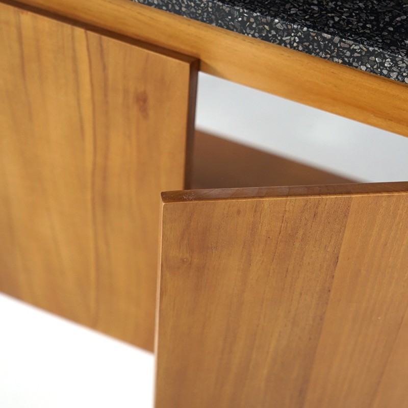 Meuble lave-mains suspendu en bois de teck massif et vasque en terrazzo noir - Tanja