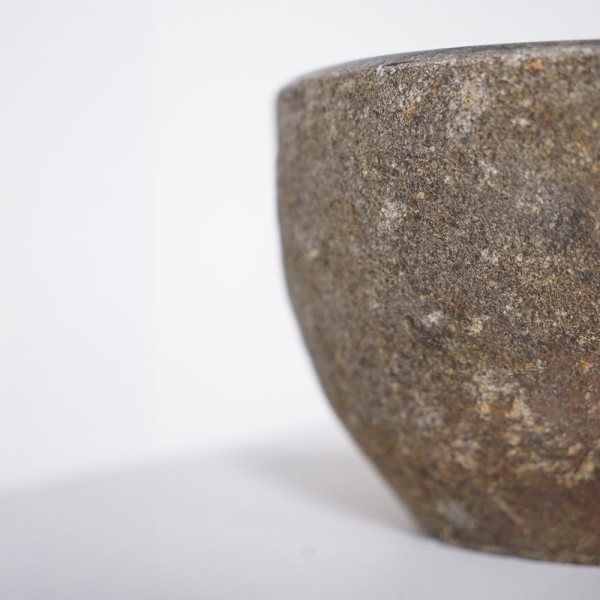 Petite vasque de salle bain à poser en pierre - River Stone