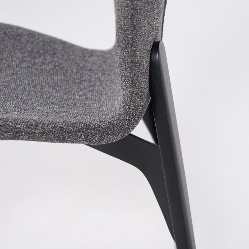 Chaise de salle à manger en tissu bouclé gris et pieds en frêne noir - Paragon