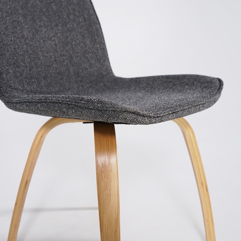 Chaise de salle à manger en tissu bouclé et pieds en chêne - Glee