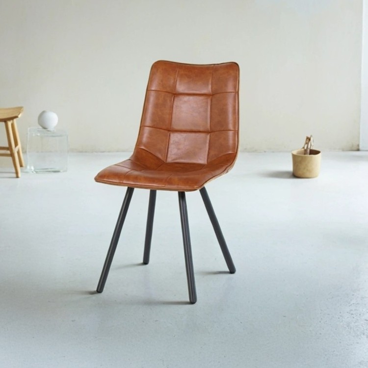 Chaise de salle à manger en cuir synthétique marron et pieds en métal noir - Velvia