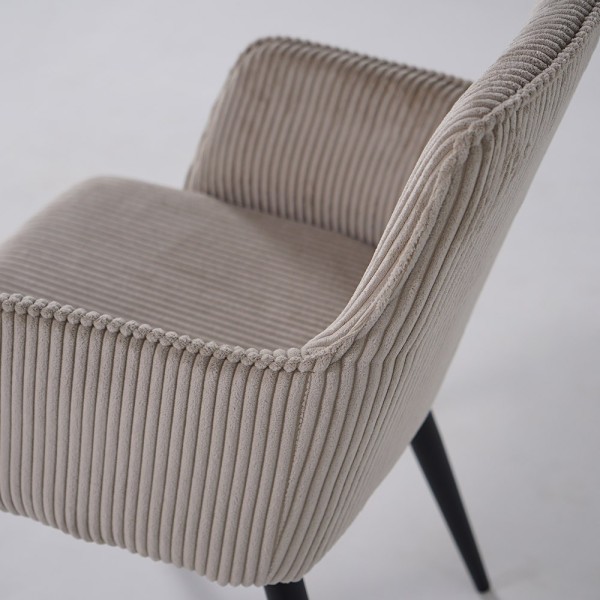 Chaise de salle à manger en velours beige et pieds en métal noir - Noa