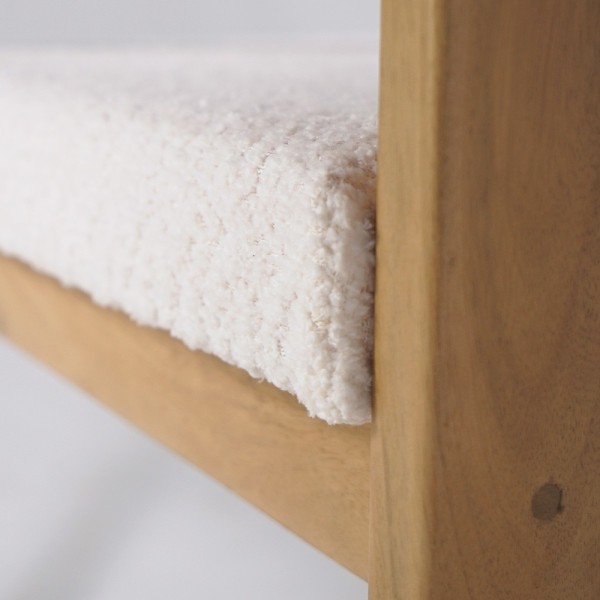 Chaise en bois et tissu bouclette blanc - Eira