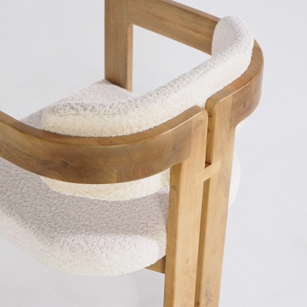 Chaise en bois et tissu bouclette blanc - Eira