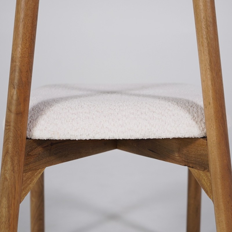Chaise en bois et tissu bouclette blanc - Alba