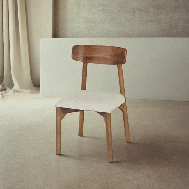 Chaise en bois et tissu bouclette blanc - Alba