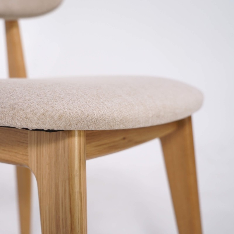 Chaise en bois massif de chêne et tissu beige - Skaga
