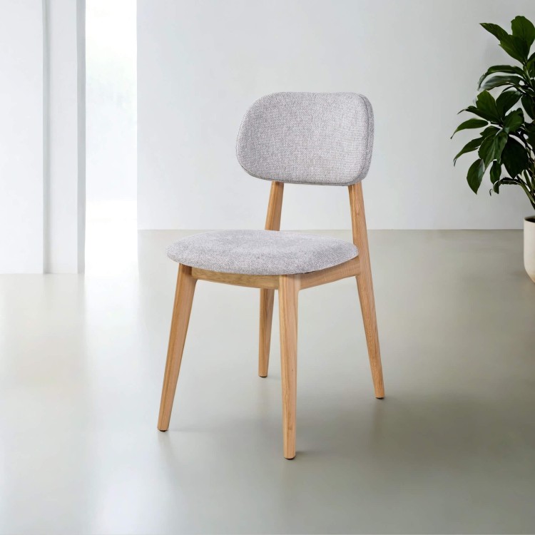 Chaise en bois massif de chêne et tissu gris - Skaga