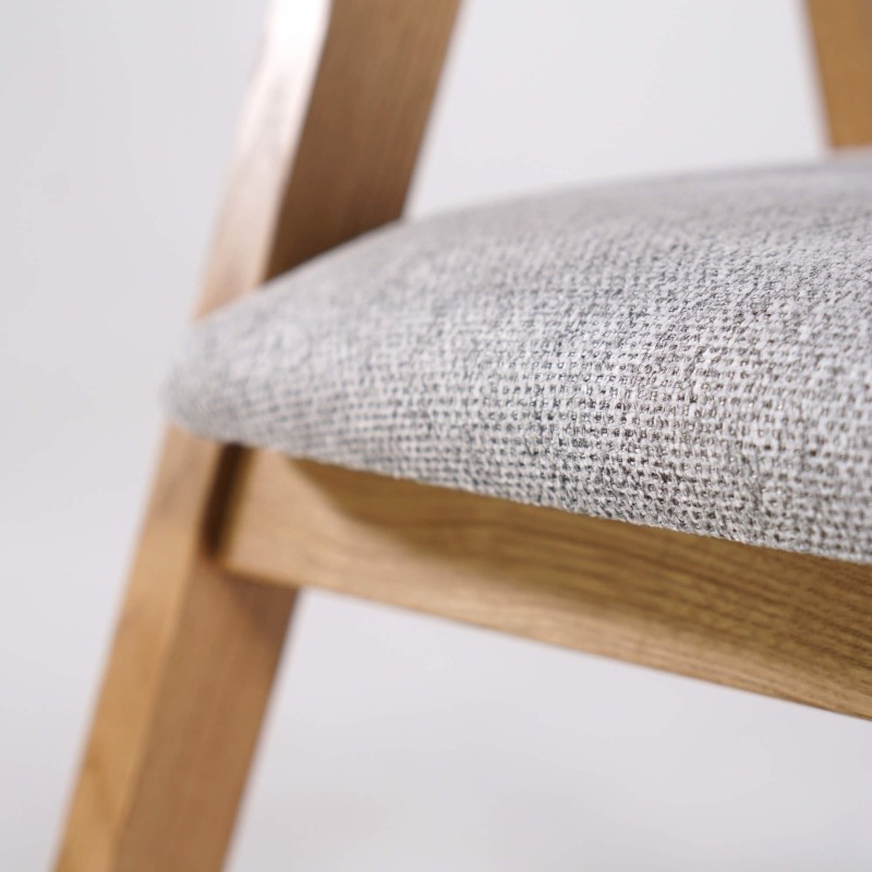 Chaise de salle à manger avec dossier et assise en tissu gris - Seren