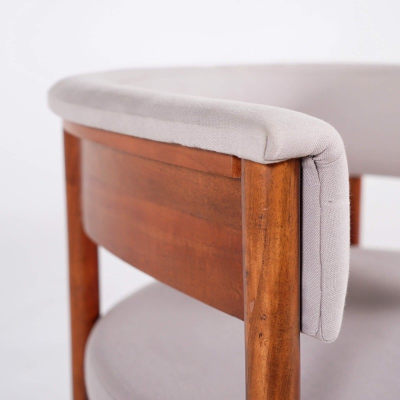 Chaise en bois et tissu - Prestige
