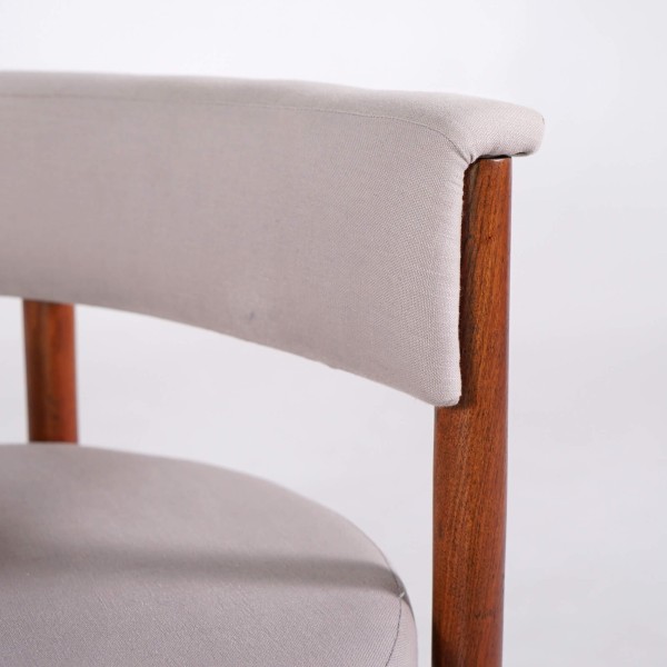 Chaise en bois et tissu - Prestige