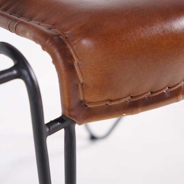 Chaise industrielle "Faites comme chez vous"