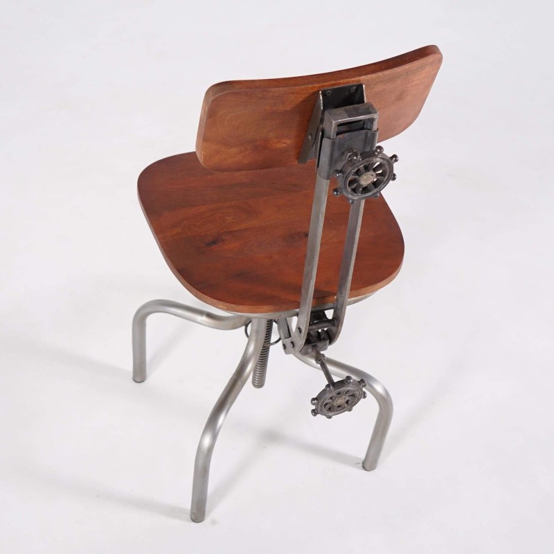 Chaise industrielle architecte
