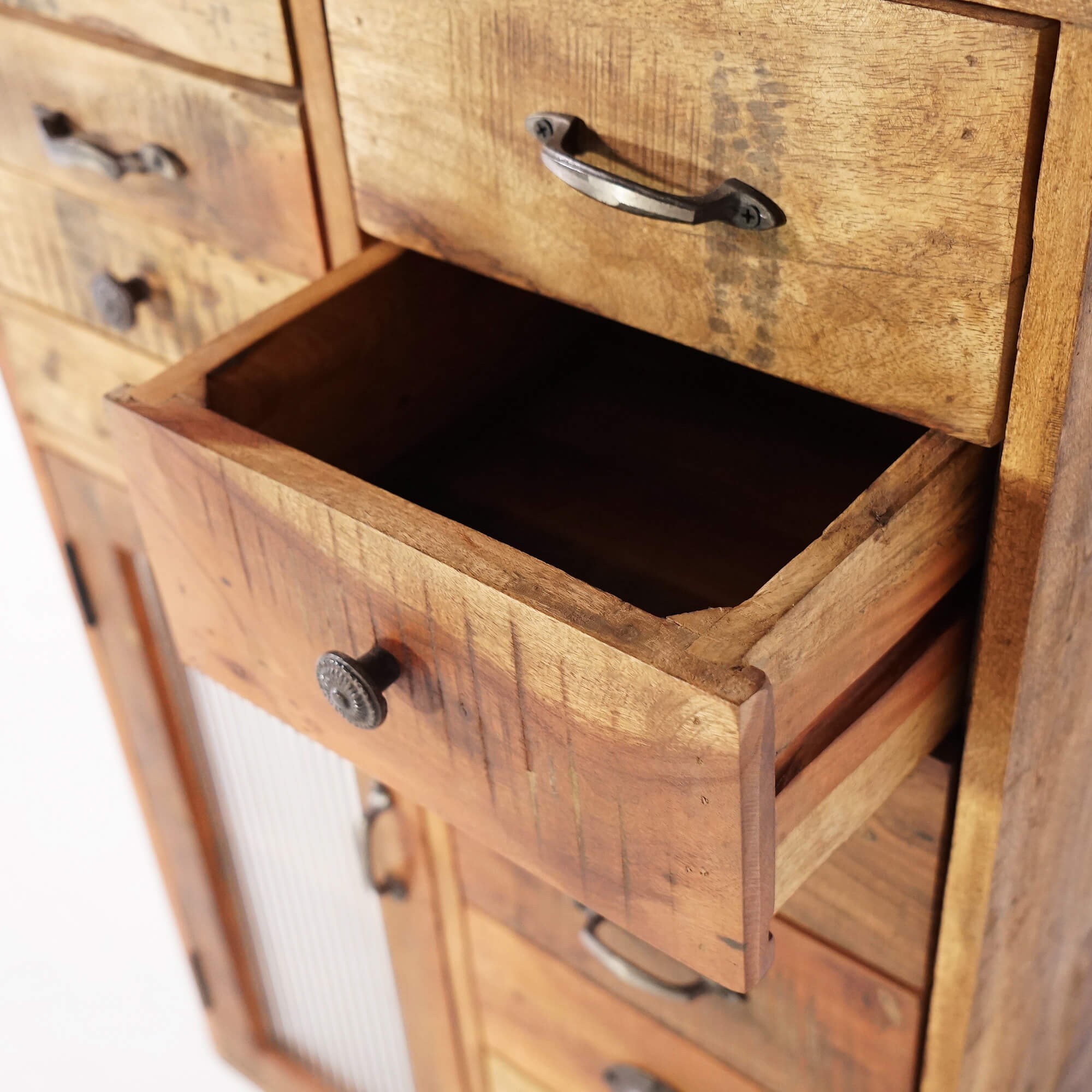 Meubles de Rangement en Bois Chêne Massif pour Aménagement Intérieur