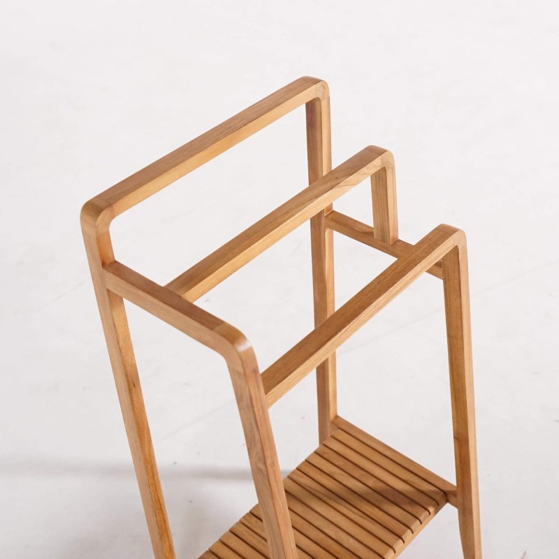 Porte serviettes de salle de bain en bois massif de teck - Devika Porte serviettes de salle de bain en bois massif de teck - Devika