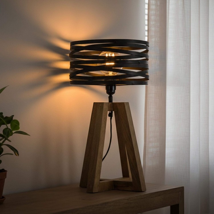 Lampe de bureau style industriel en bois avec abat jour en métal torsadé - Twist