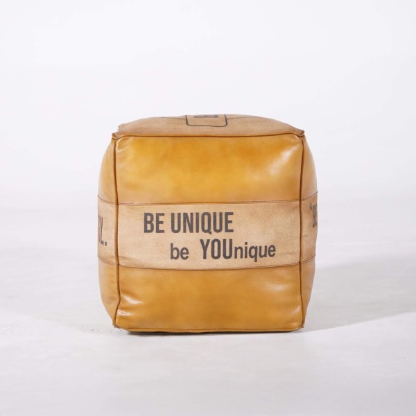 Pouf industriel en cuir "Be Yourself"