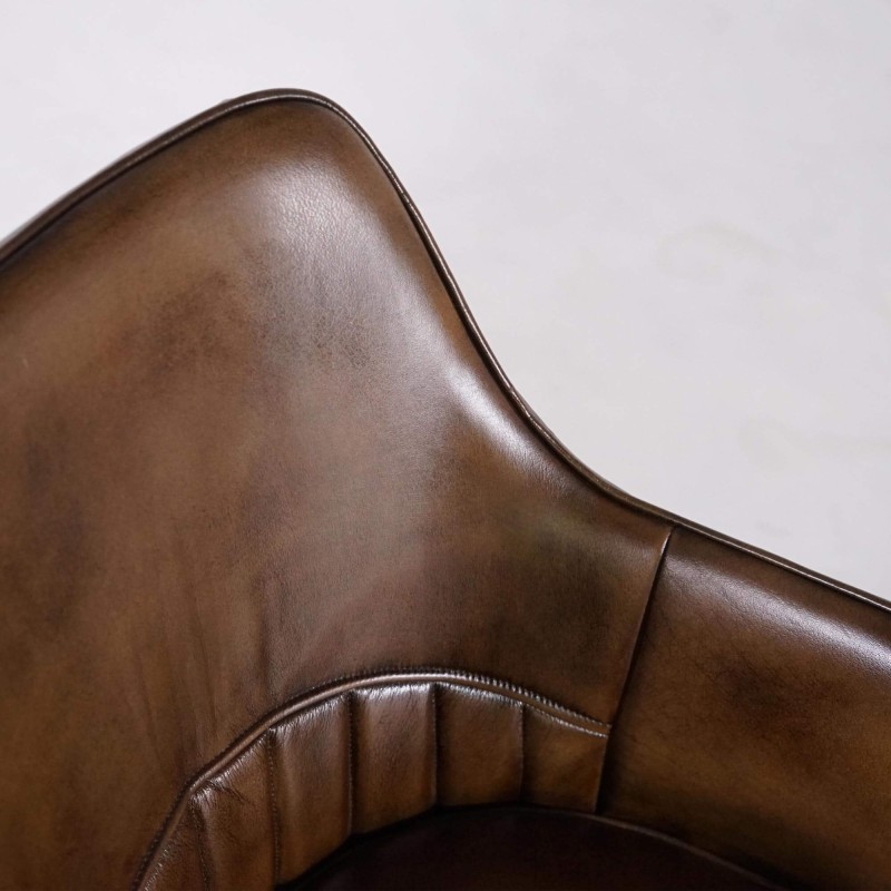 Chaise vintage en cuir avec accoudoirs - Yard