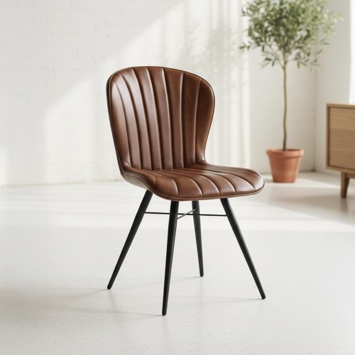 Chaise vintage en cuir...