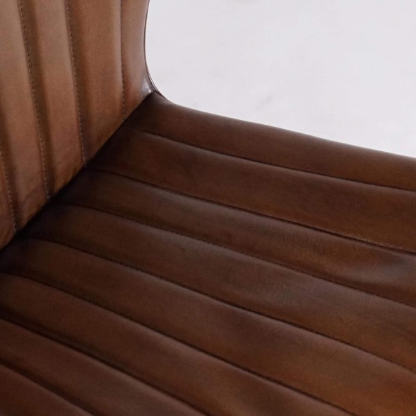 Chaise vintage en cuir véritable - District