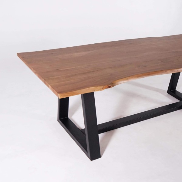 Table à manger en bois massif d'acacia avec bords naturels 220 cm - Aurea