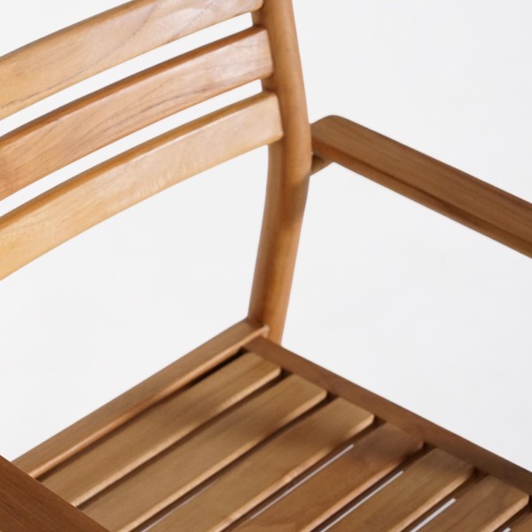 Ensemble table et chaises de jardin en bois de teck 4 personnes