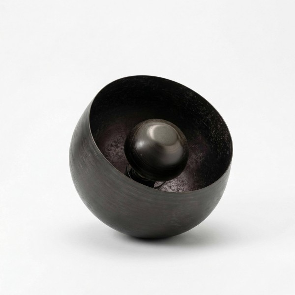 Lampe de salon à poser en métal noir et or - Grayson