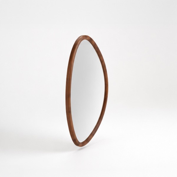 Miroir mural organique design avec cadre en bois massif 60 x 80 cm