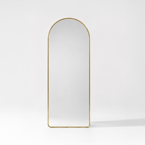 Grand miroir en arche à poser avec cadre en métal doré 60 x 165 cm
