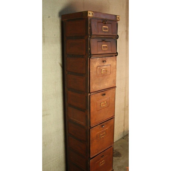 Meuble postier industriel finition rouille