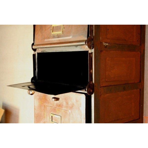 Meuble postier industriel finition rouille