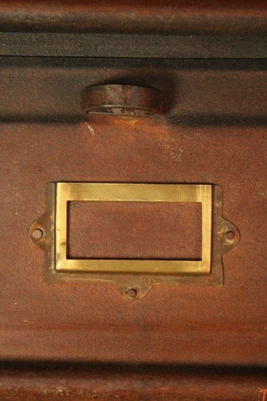 Meuble postier industriel finition rouille