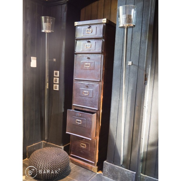 Meuble postier industriel finition rouille
