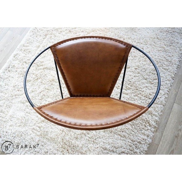 Chaise en cuir papillon