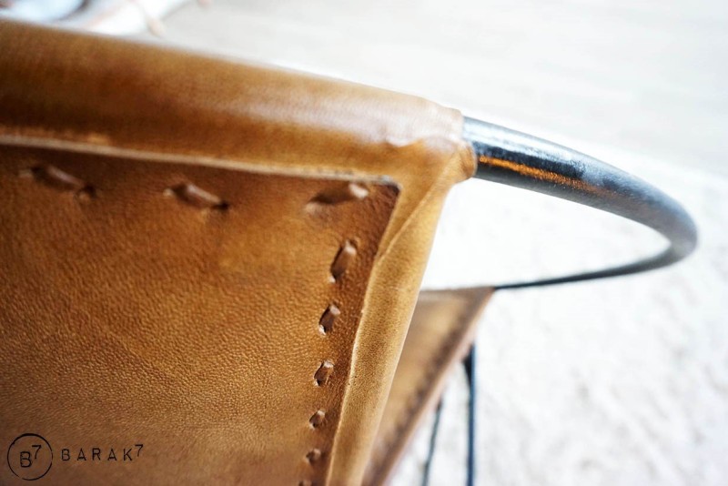 Chaise en cuir papillon - Paon