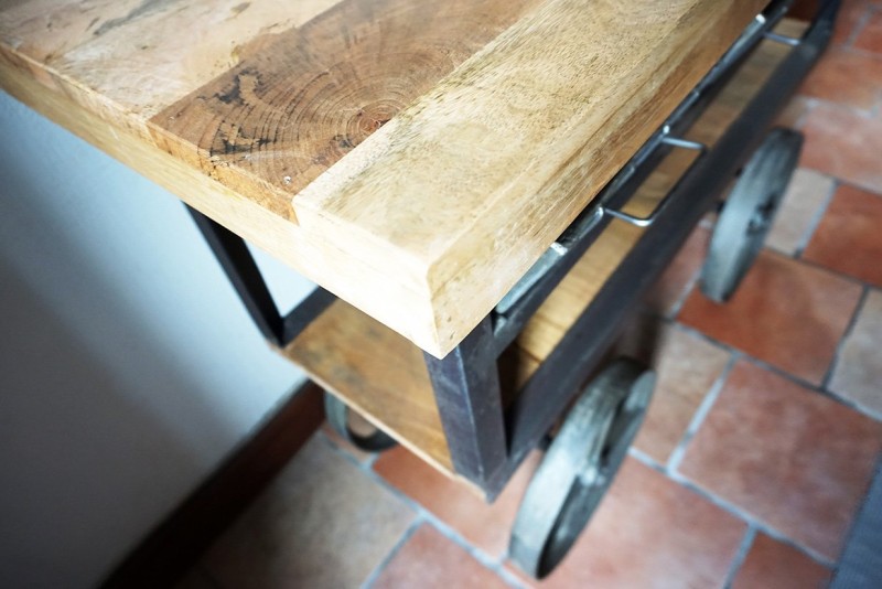 Desserte industrielle finition naturelle