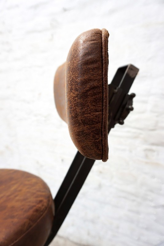 Tabouret de bar à pédales avec dossier