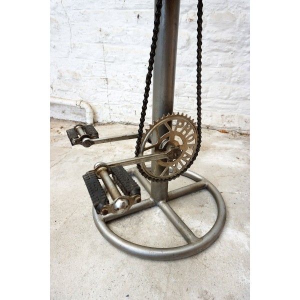 Tabouret de bar industriel à pédales