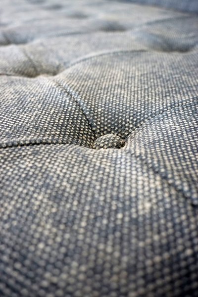 Canapé vintage 3 places en tissu jeans