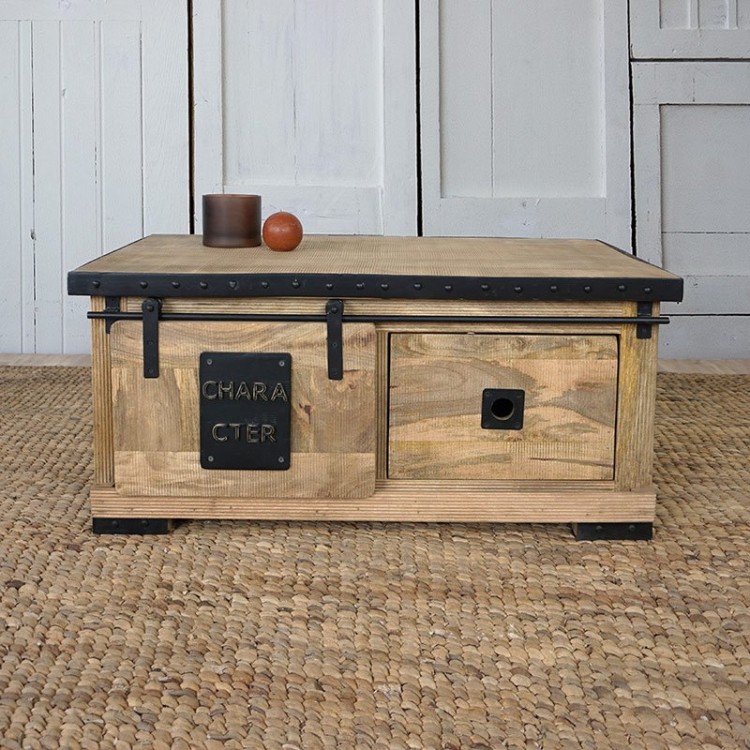 Table basse « Live with character »