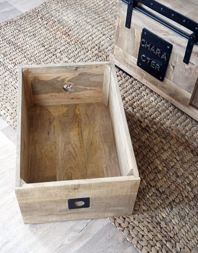 Table basse « Live with character »