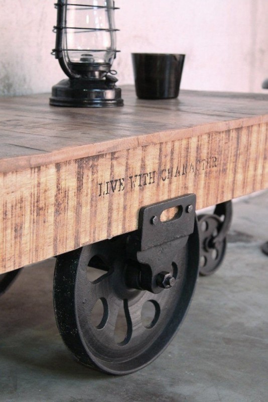 Table basse industrielle finition noir