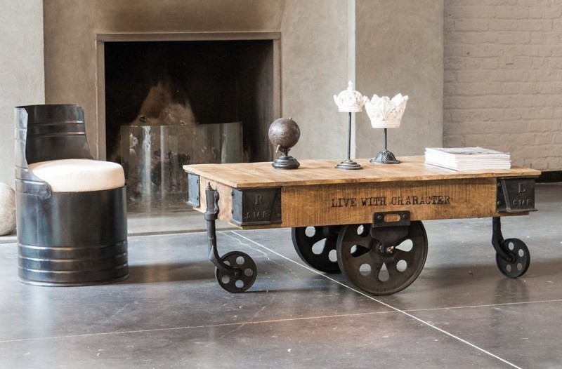 Table basse industrielle finition noir