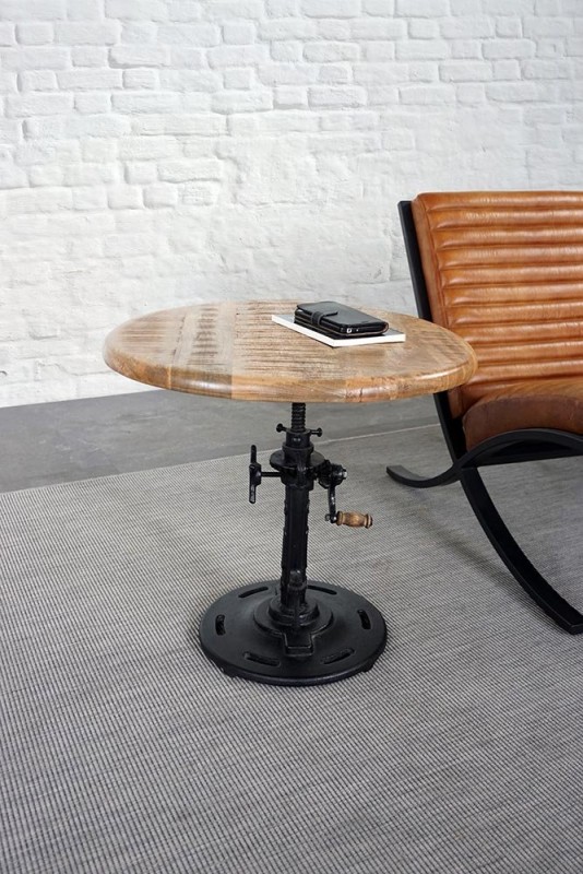 Petite table industrielle réhaussable