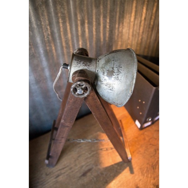Lampe industrielle Tréteau