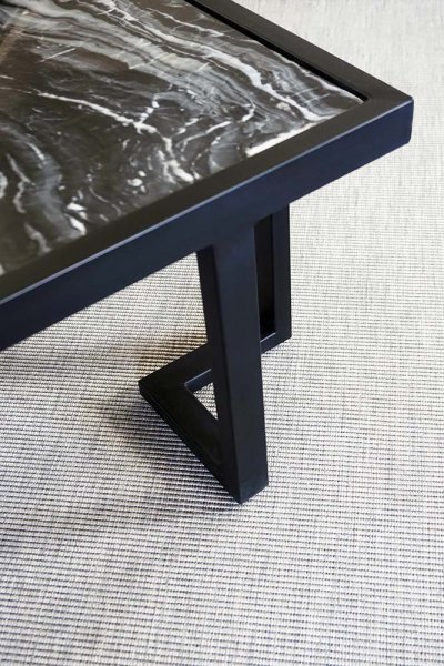 Table basse carrée en marbre noir - Louis