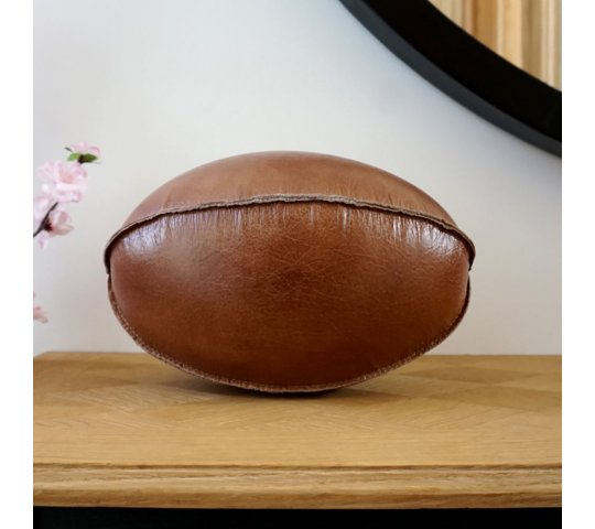 Ballon de rugby en cuir vintage