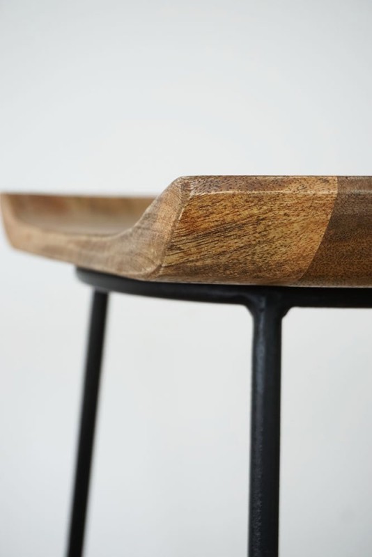 Tabouret haut en acier et bois