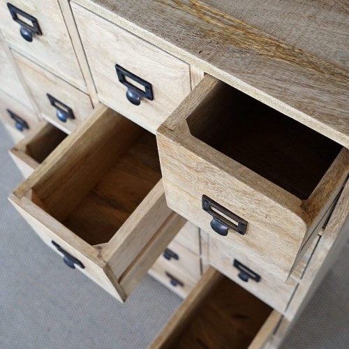 Meuble de rangement en bois massif à tiroirs
