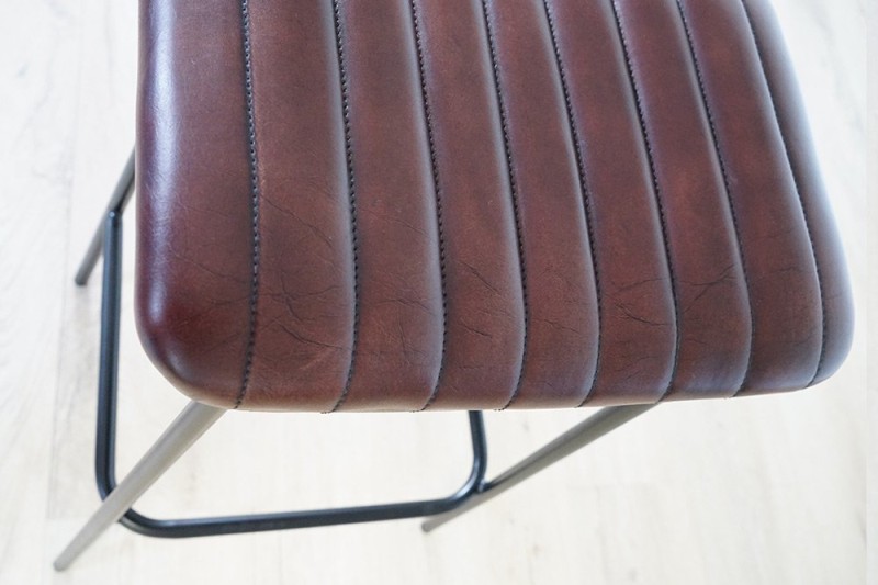 Tabouret haut en cuir naturel et métal